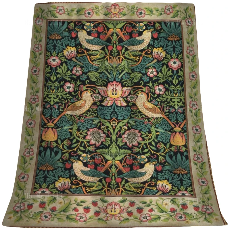 Средневековая королевская геральдическая эмблема и фланелевое одеяло William Morris'S Strawberry Thief