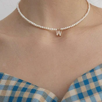 Ожерелья из бисера с имитацией жемчуга для женщин, модное женское колье с микро-инкрустацией из циркона, подвески с именем в виде начальной буквы, ожерелье